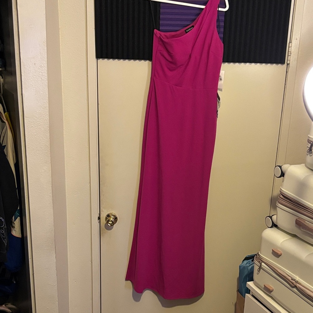 bebe One-Shoulder Magenta Evening Gown